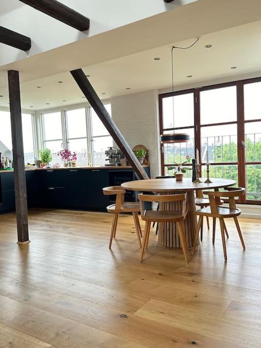 Leilighet Penthouse Med Egen Tagterrasse